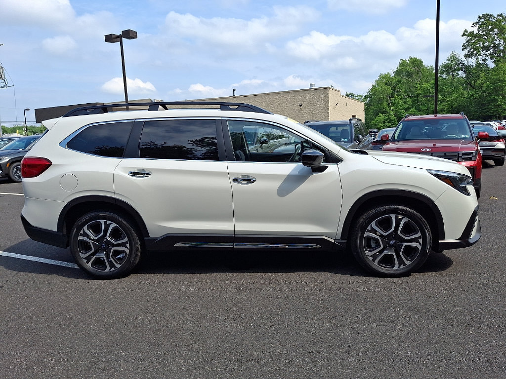 Used 2025 Subaru Ascent Touring w/ Popular Package #2 AWD/4WD image 7