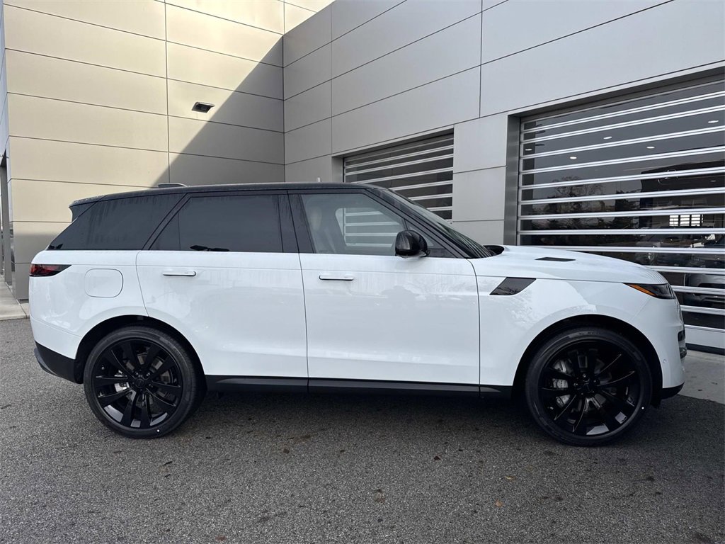 New 2026 Land Rover Range Rover Sport SE image 9