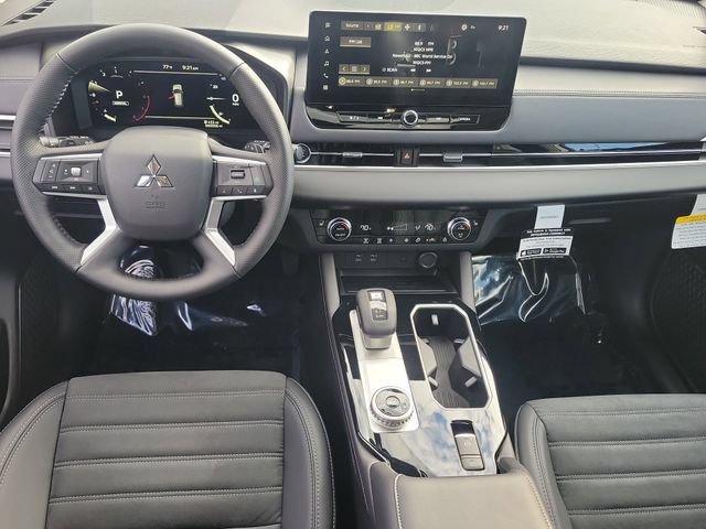 New 2026 Mitsubishi Outlander SE FWD image 17