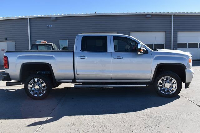 Used 2018 GMC Sierra 2500 Denali w/ Duramax Plus Package image 4