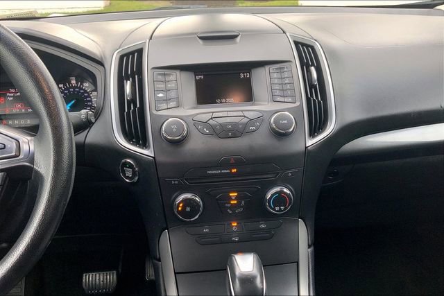 Used 2016 Ford Edge SE image 6