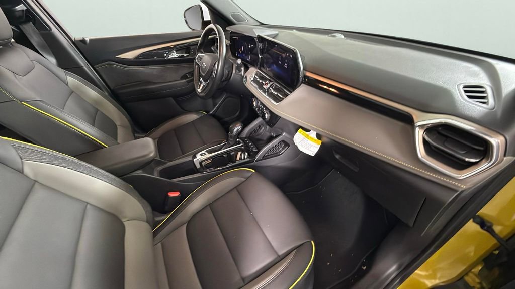 Used 2024 Chevrolet TrailBlazer ACTIV w/ Driver Confidence Package image 28