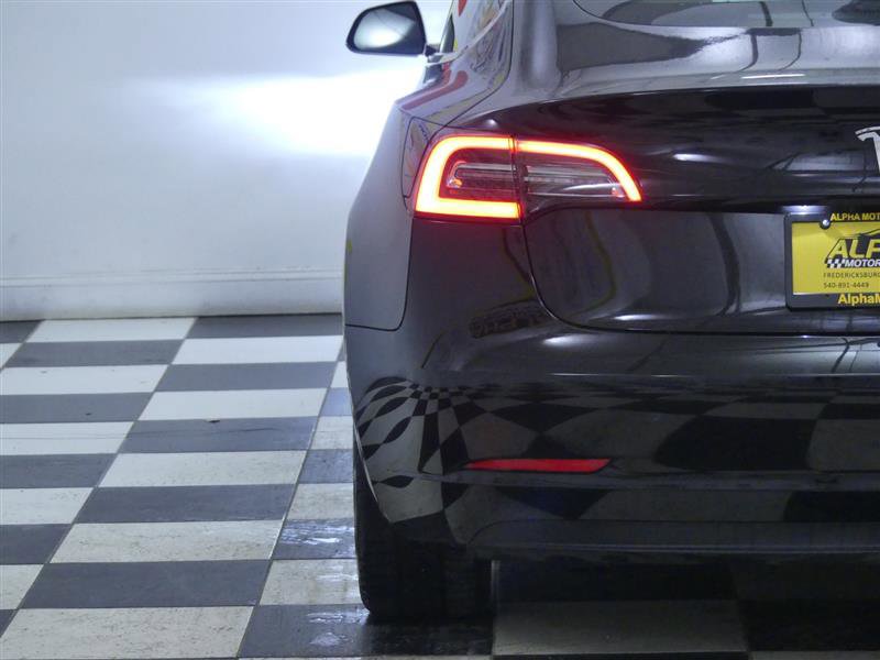Used 2019 Tesla Model 3 Standard Range Plus image 25