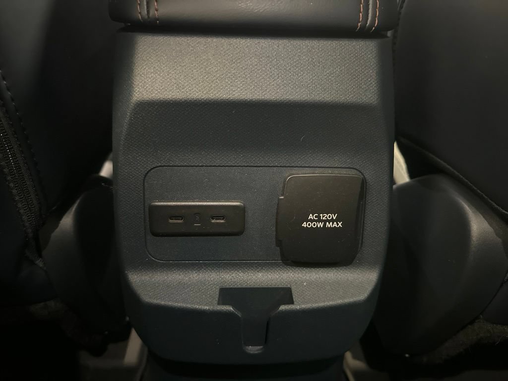 Used 2025 Ford Maverick Lariat w/ 4K Tow Package AWD/4WD image 18