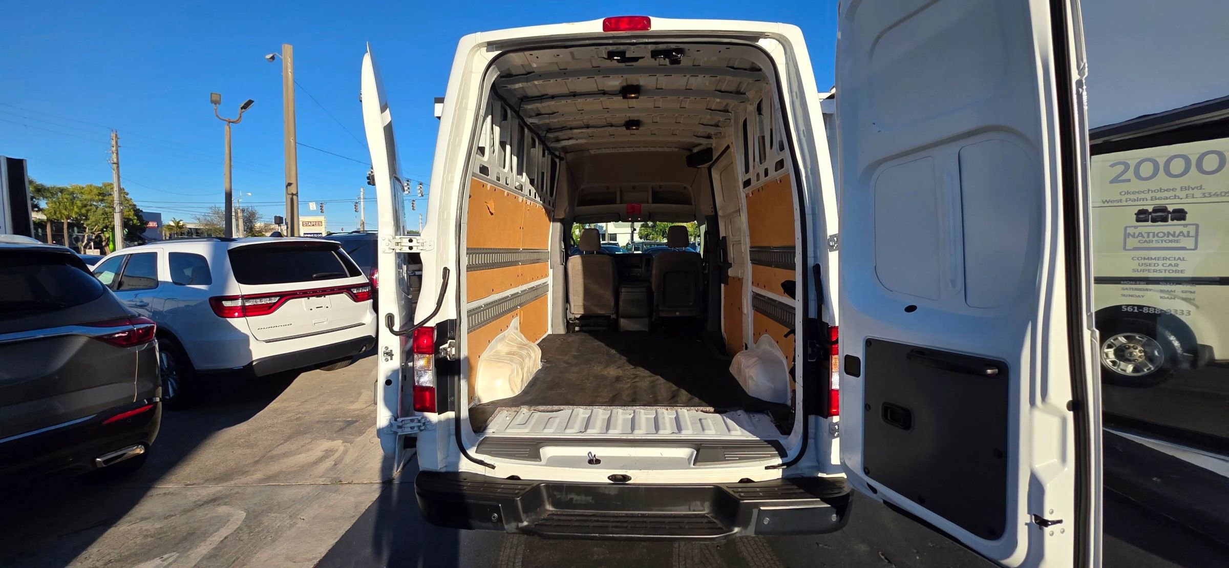 Used 2020 Nissan NV 2500 SV image 23