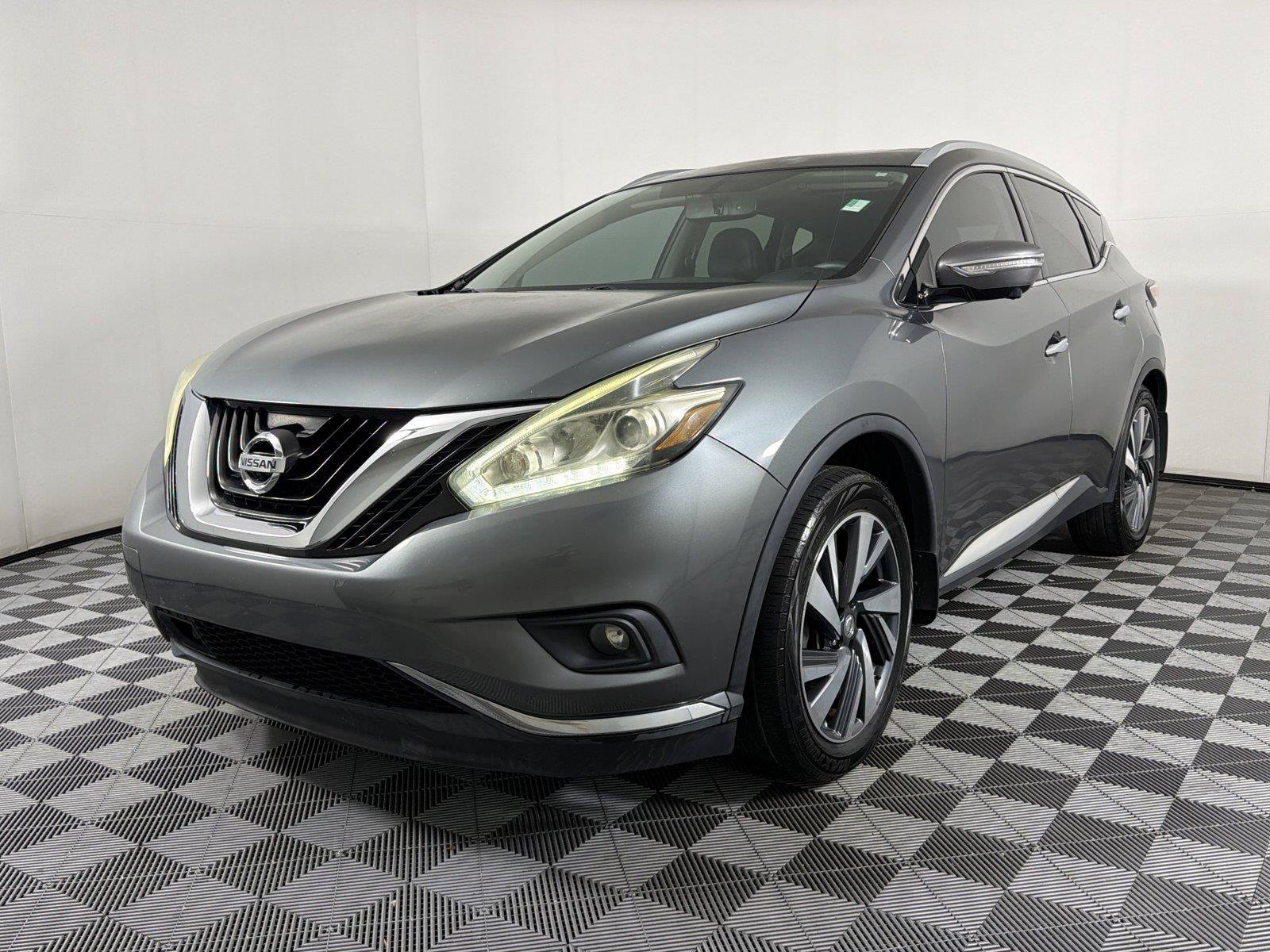 Used 2015 Nissan Murano Platinum w/ Platinum Technology Package FWD image 3