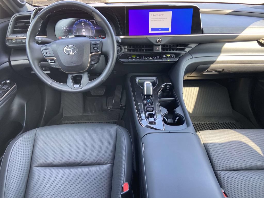 Used 2024 Toyota Crown Platinum AWD/4WD image 10