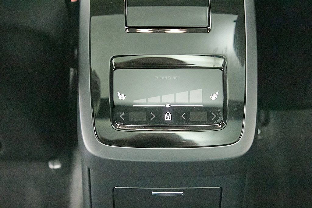 Certified 2024 Volvo S90 T8 Ultimate image 22