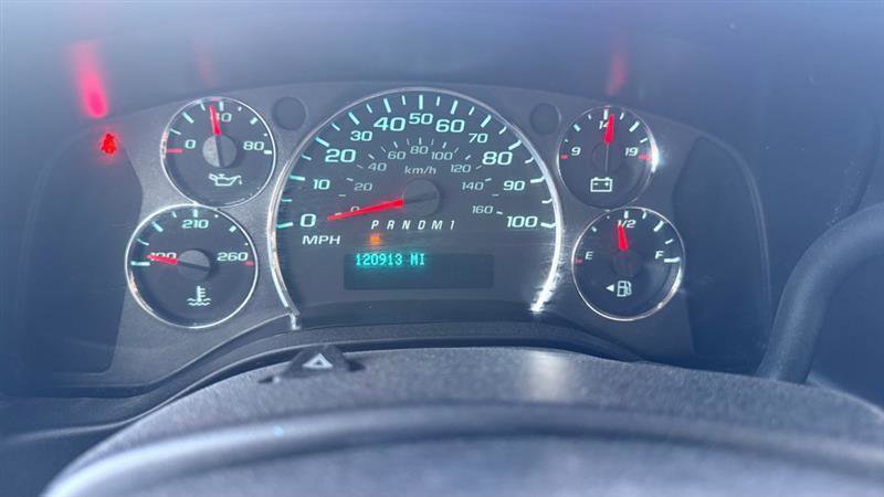 Used 2011 Chevrolet Express 2500 RWD image 14