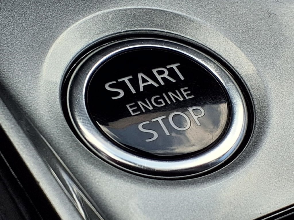 Used 2023 Nissan Altima 2.5 SR FWD image 15