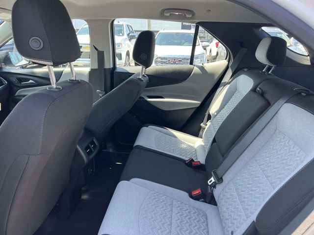Used 2023 Chevrolet Equinox LS w/ Driver Confidence II Package FWD image 11