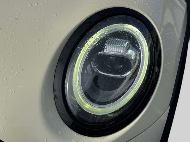 Used 2020 MINI Cooper S w/ Premium Package image 13