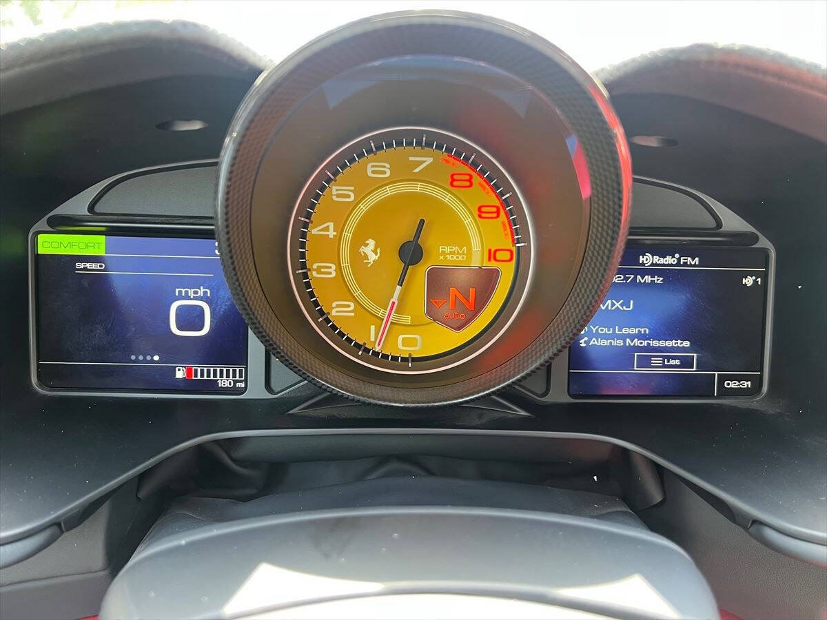 Used 2023 Ferrari Portofino M RWD image 12