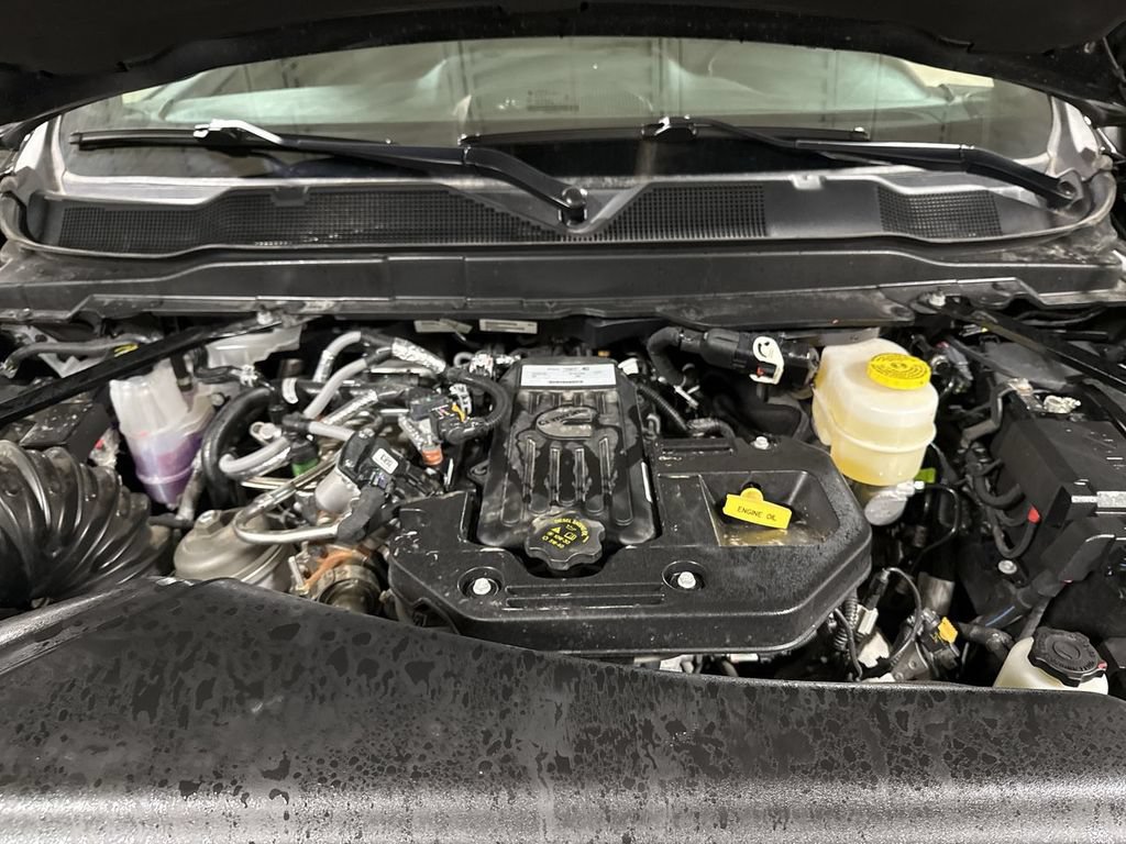New 2026 RAM 3500 Tradesman AWD/4WD image 25