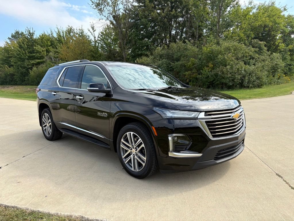 Used 2023 Chevrolet Traverse High Country AWD/4WD image 11