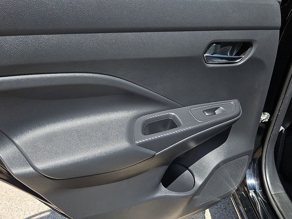 Used 2023 Nissan Versa SV FWD image 16