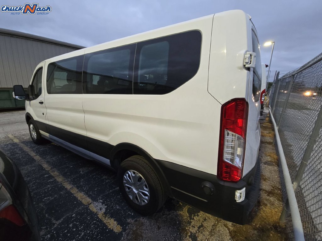 Used 2024 Ford Transit 350 XLT RWD image 4