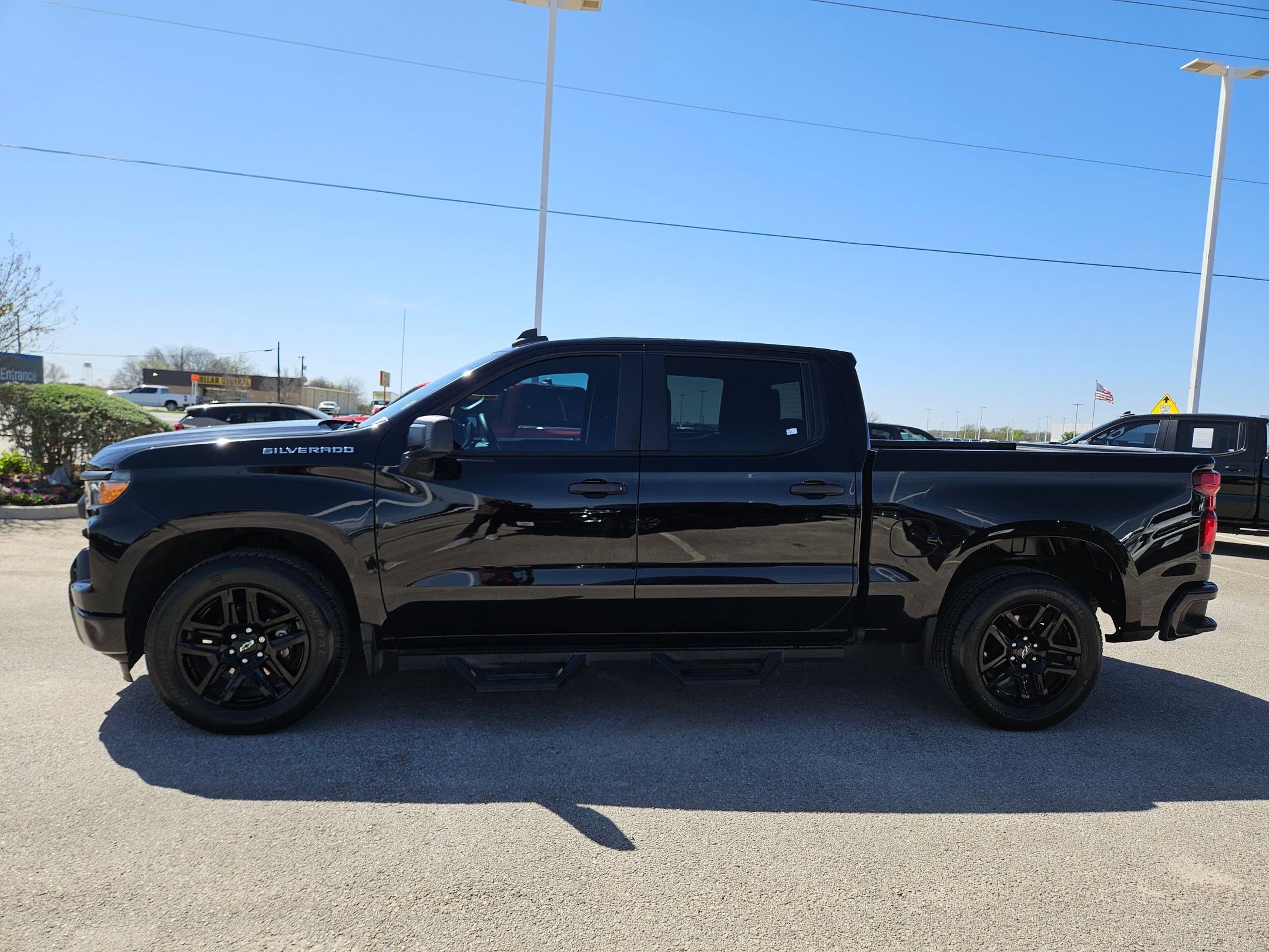 Used 2022 Chevrolet Silverado 1500 Custom image 6