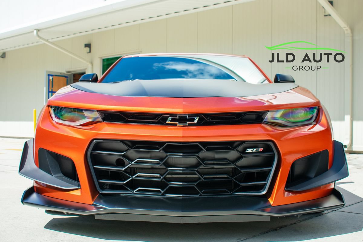 Used 2022 Chevrolet Camaro ZL1 RWD image 2