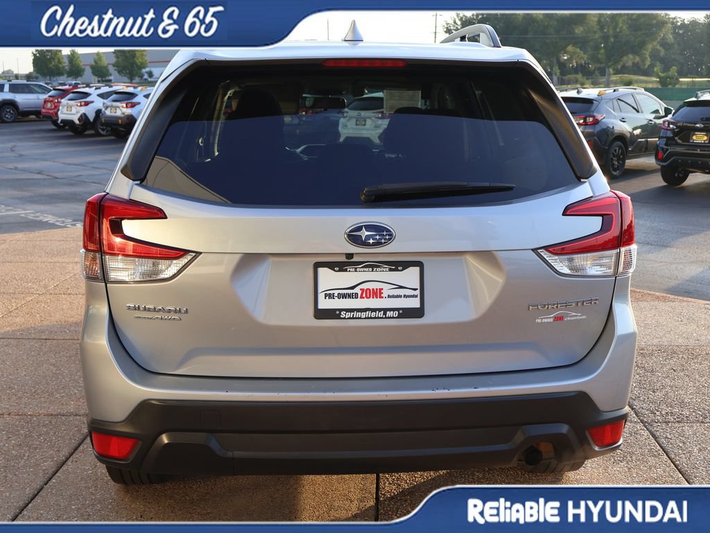 Used 2020 Subaru Forester Premium AWD/4WD image 5