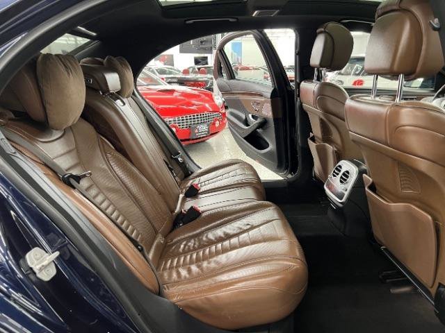 Used 2017 Mercedes-Benz S 550 4MATIC Sedan w/ Premium Package image 19