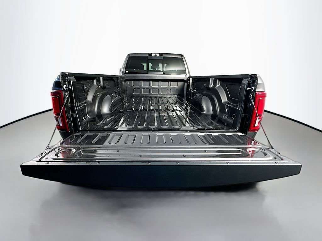 New 2026 RAM 3500 Tradesman AWD/4WD image 15