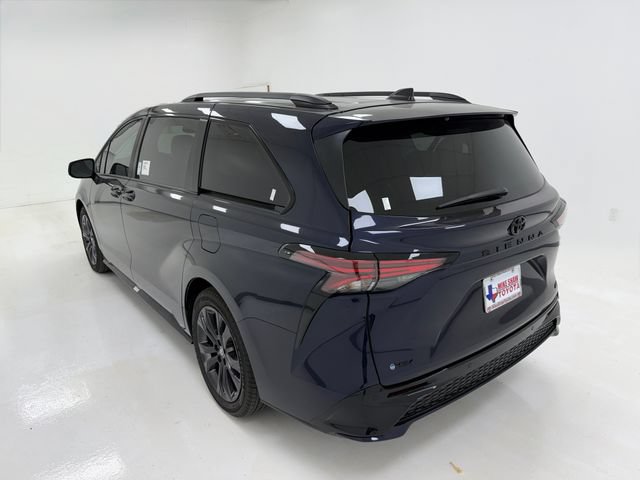 New 2026 Toyota Sienna XSE FWD image 38