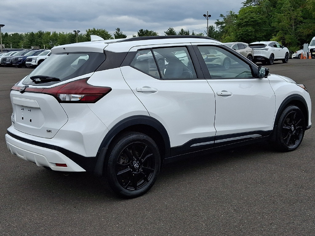 Certified 2023 Nissan Kicks SR w/ SR Premium Package FWD image 7