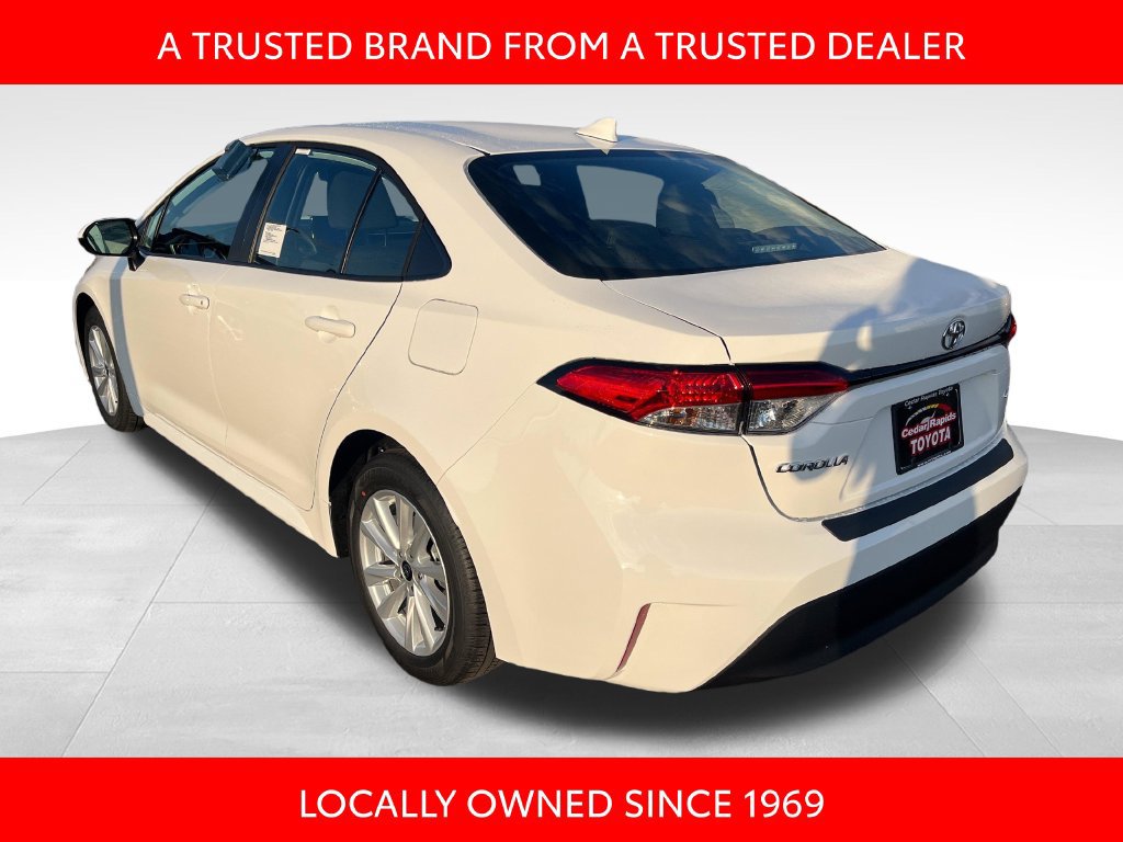 New 2027 Toyota Corolla LE w/ LE Premium Package FWD image 3