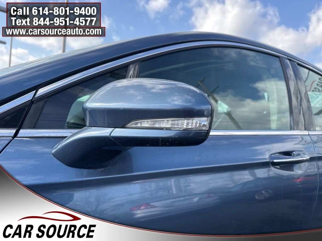 Used 2019 Ford Fusion Titanium image 4