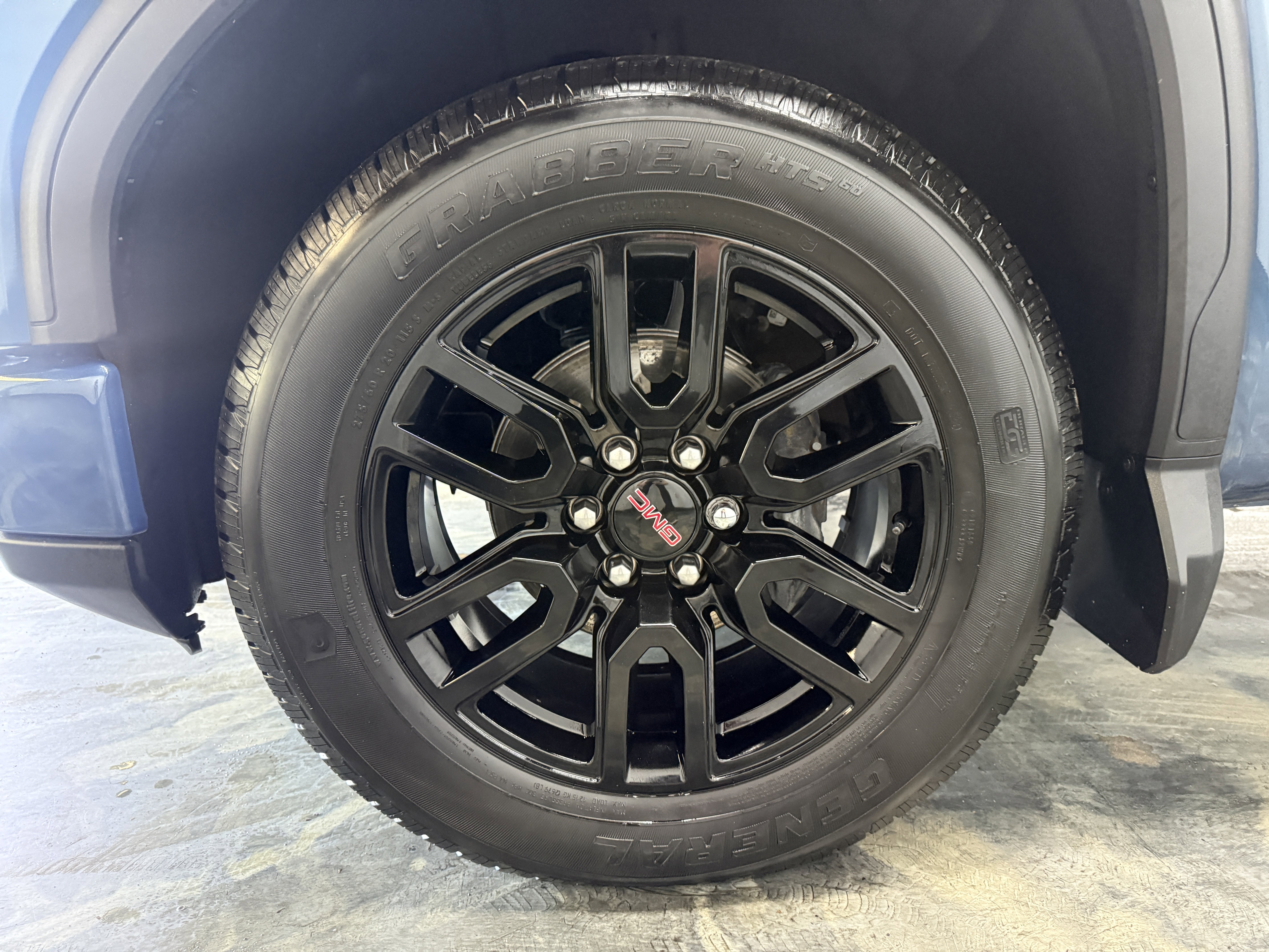 Used 2024 GMC Sierra 1500 Pro w/ Graphite Edition AWD/4WD image 23