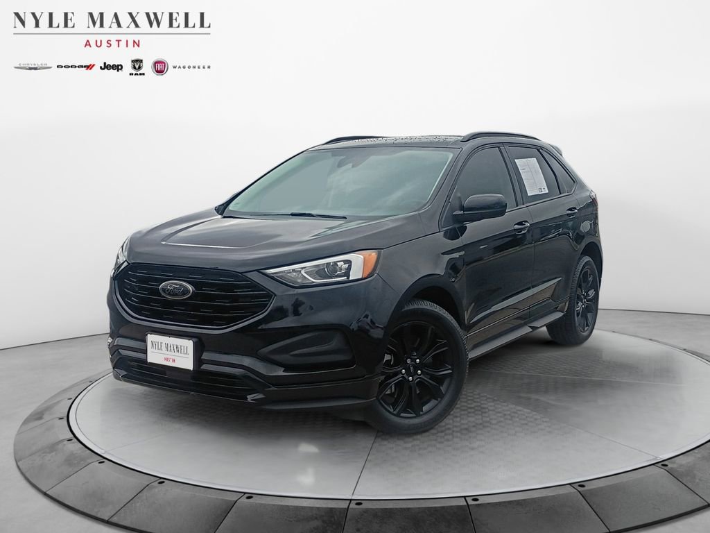 Used 2022 Ford Edge SE w/ Black Appearance Package