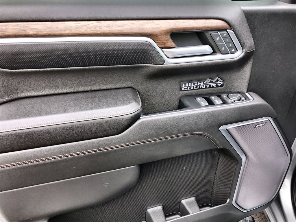 Used 2023 Chevrolet Silverado 1500 High Country image 13