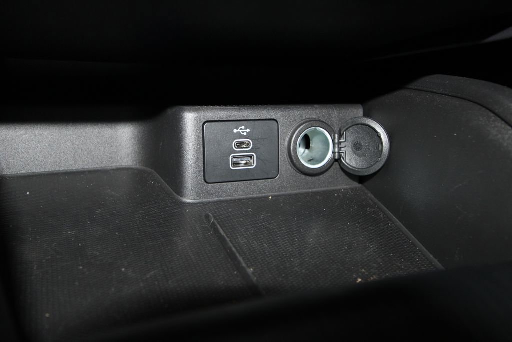 Used 2025 Ford Escape ST-Line w/ Equipment Group 301A image 19