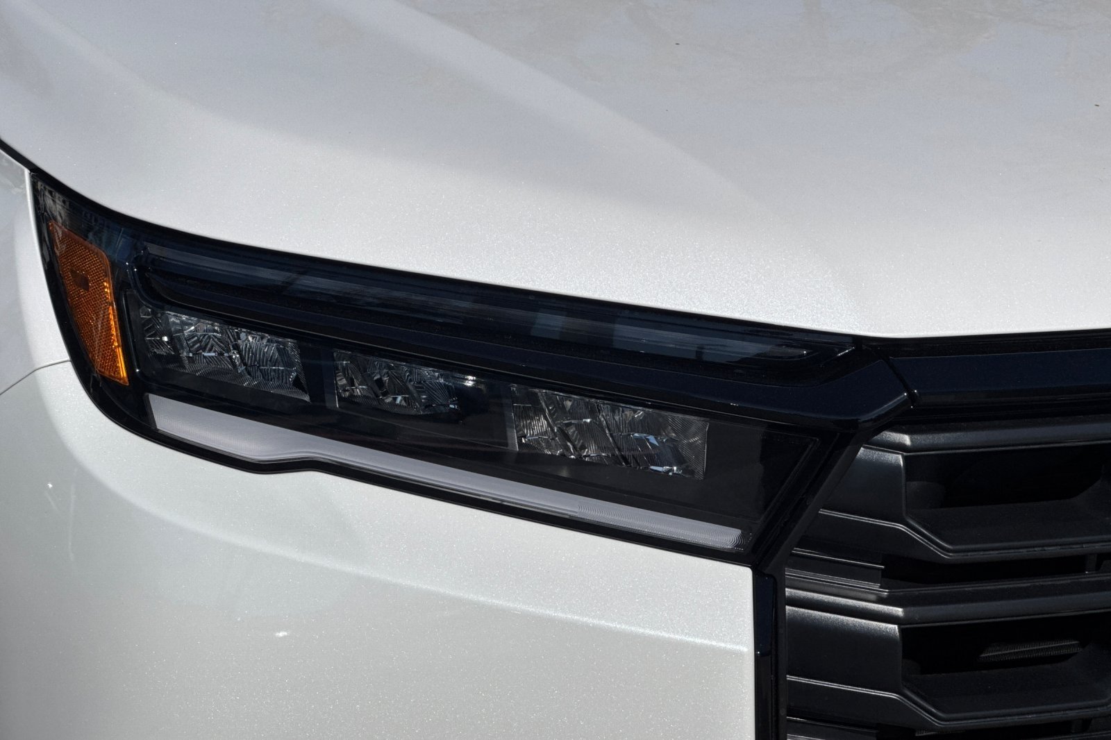 New 2026 Honda Pilot Sport image 18