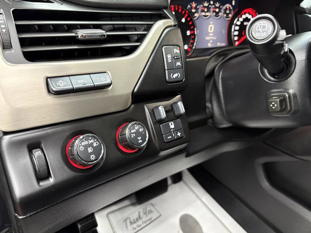 Used 2016 GMC Yukon Denali w/ Open Road Package image 18