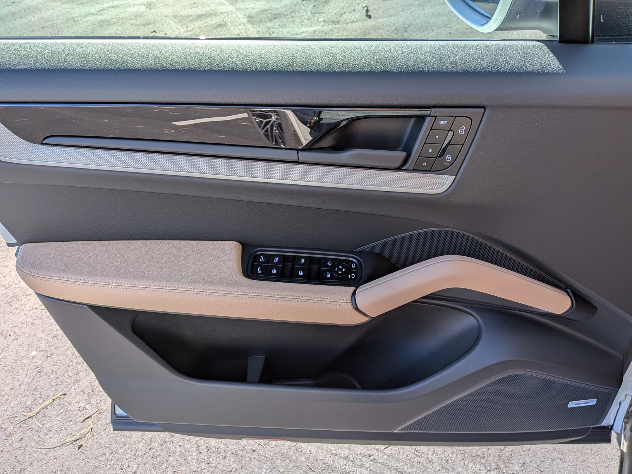 New 2026 Porsche Cayenne Coupe AWD/4WD image 23