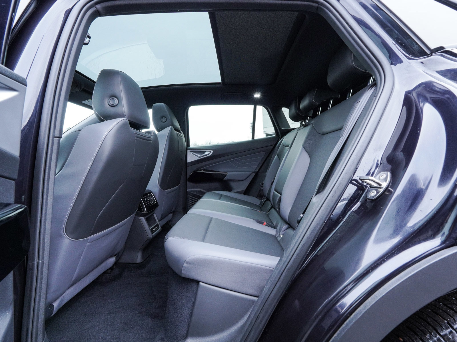 Used 2023 Volkswagen ID.4 Pro S image 34