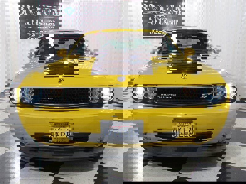 Used 2010 Dodge Challenger SRT8 w/ SRT Option Group II image 6