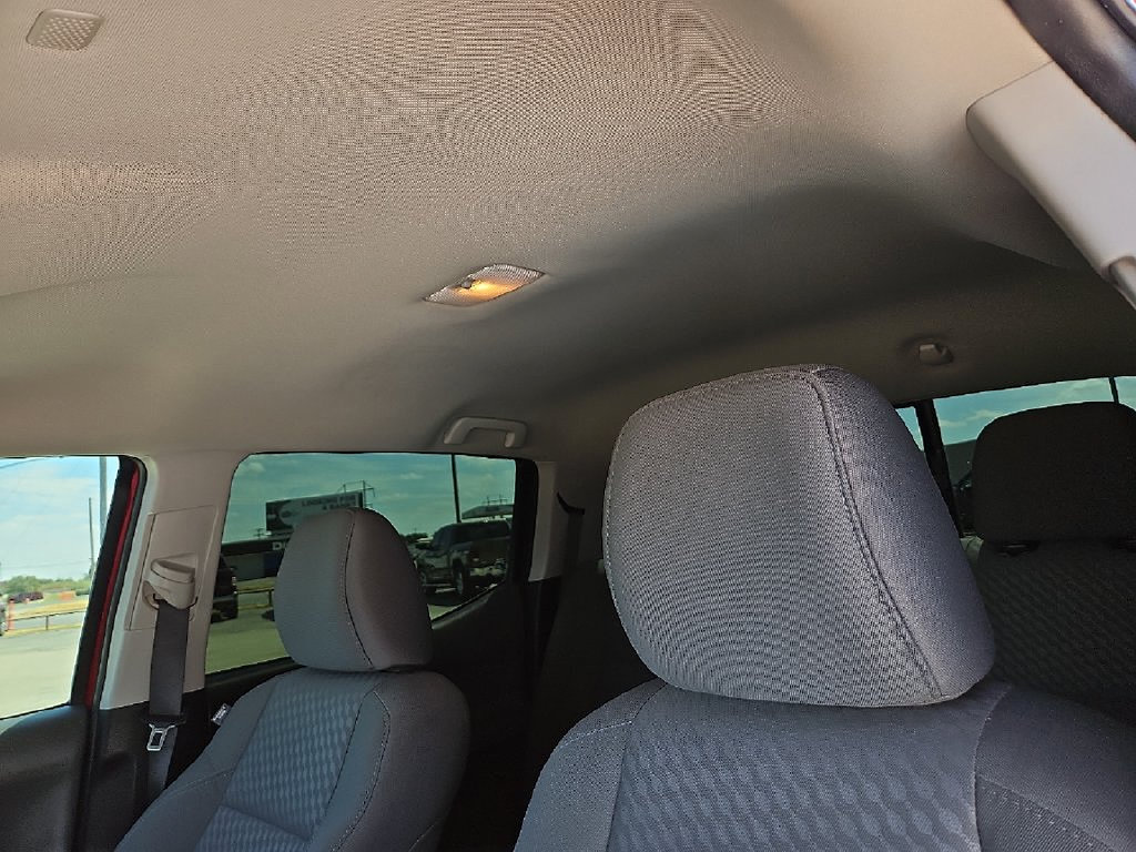 Used 2022 Toyota Tacoma SR AWD/4WD image 21