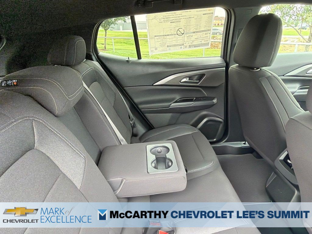 New 2026 Chevrolet Equinox EV LT w/ Comfort Package FWD image 34