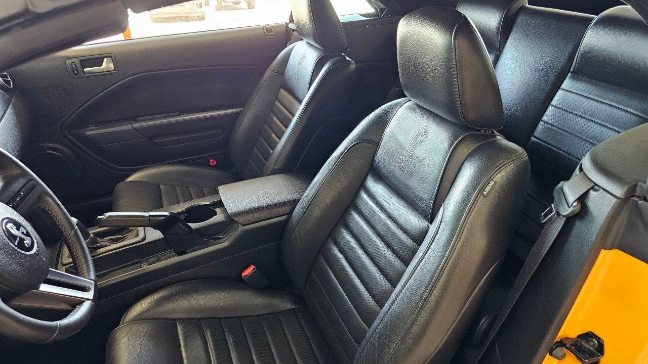 Used 2007 Ford Mustang Shelby GT500 RWD image 12