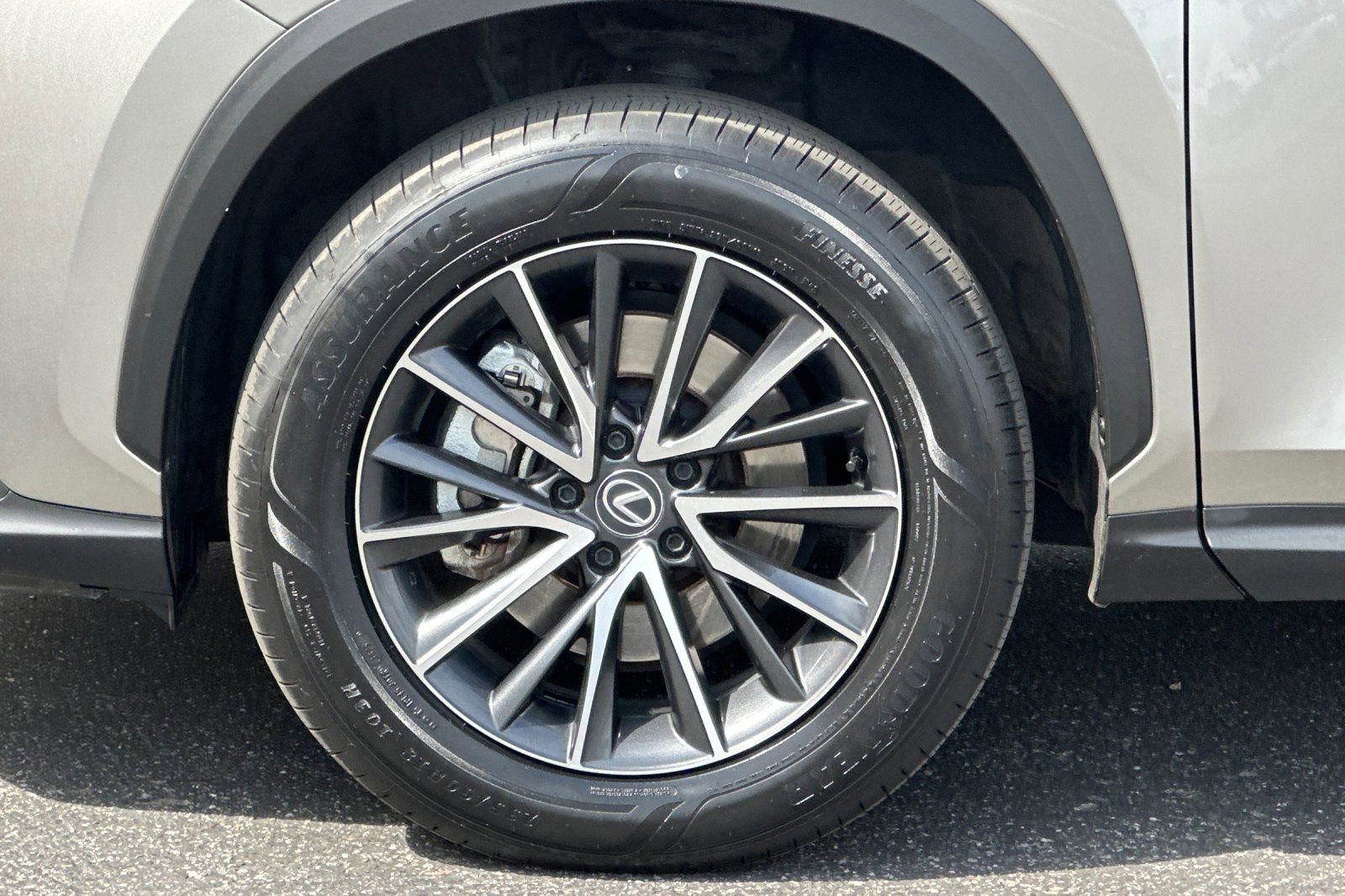 Used 2024 Lexus NX 250 FWD image 27