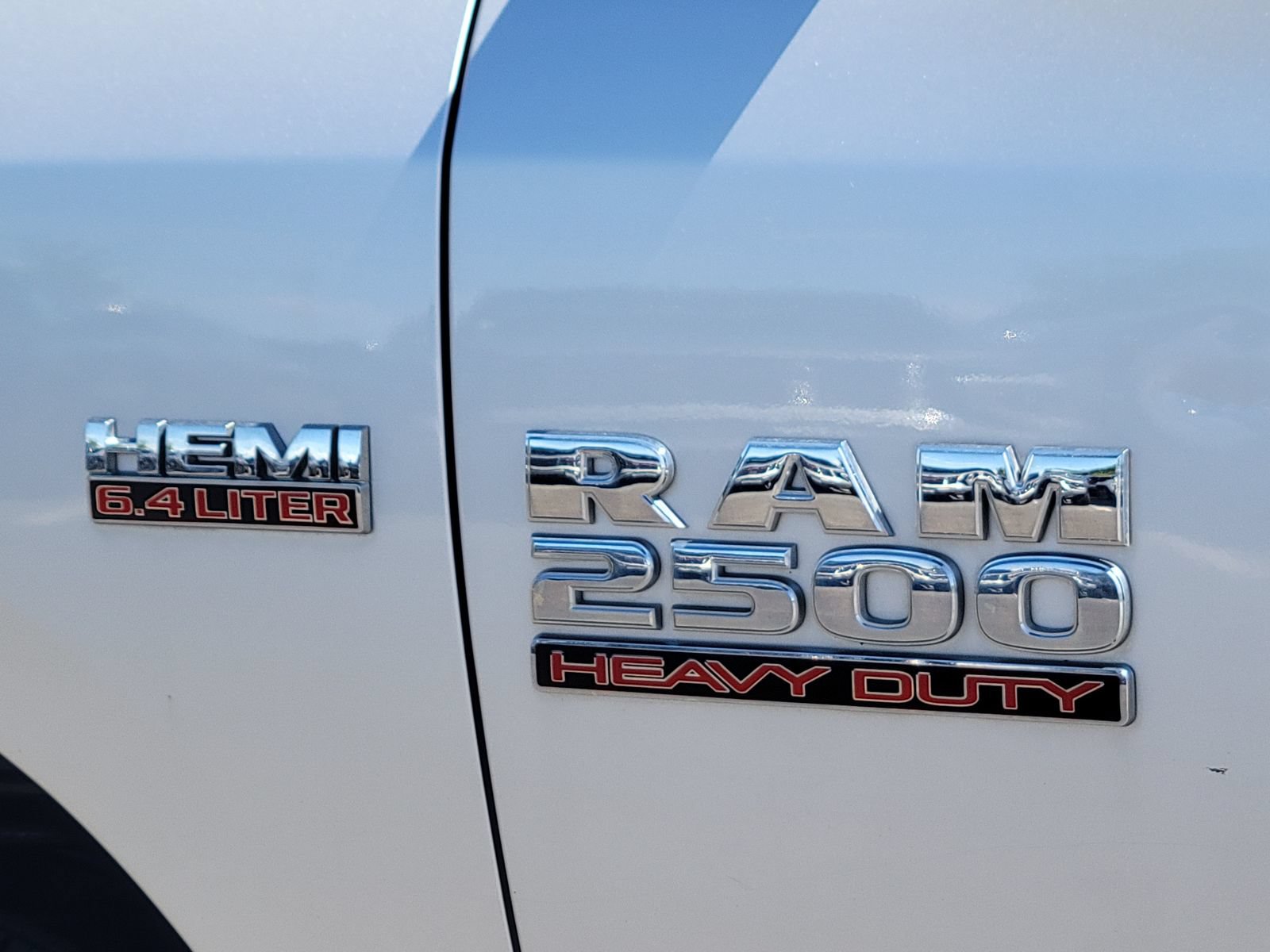 Used 2014 RAM 2500 Tradesman w/ Chrome Appearance Group AWD/4WD image 13