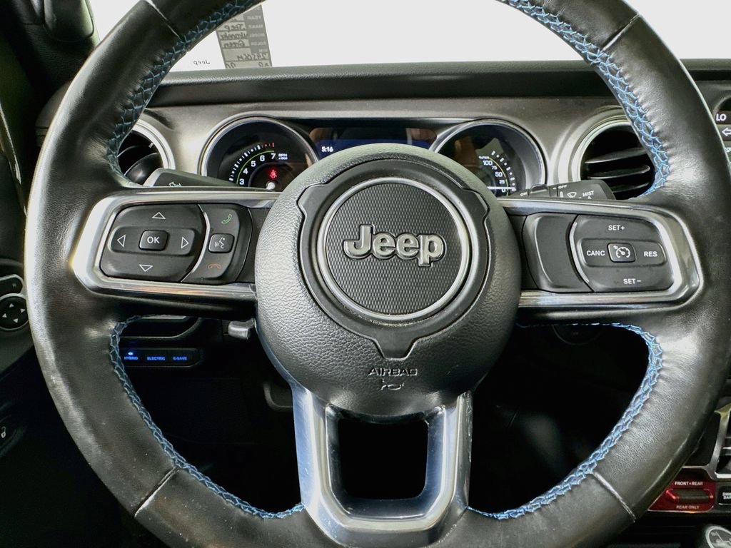 Used 2023 Jeep Wrangler Unlimited Rubicon 4xe w/ Cold Weather Group AWD/4WD image 42