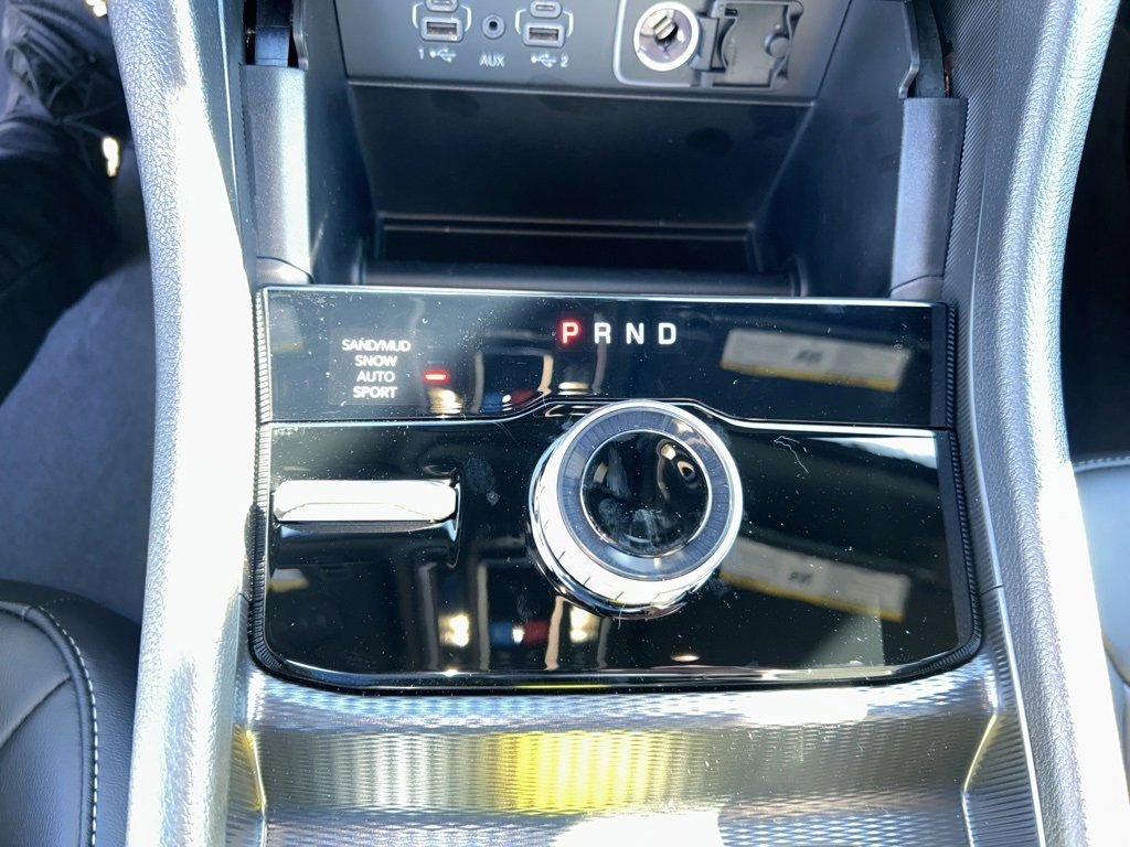 New 2025 Jeep Grand Cherokee L Limited w/ Black Appearance Package image 31