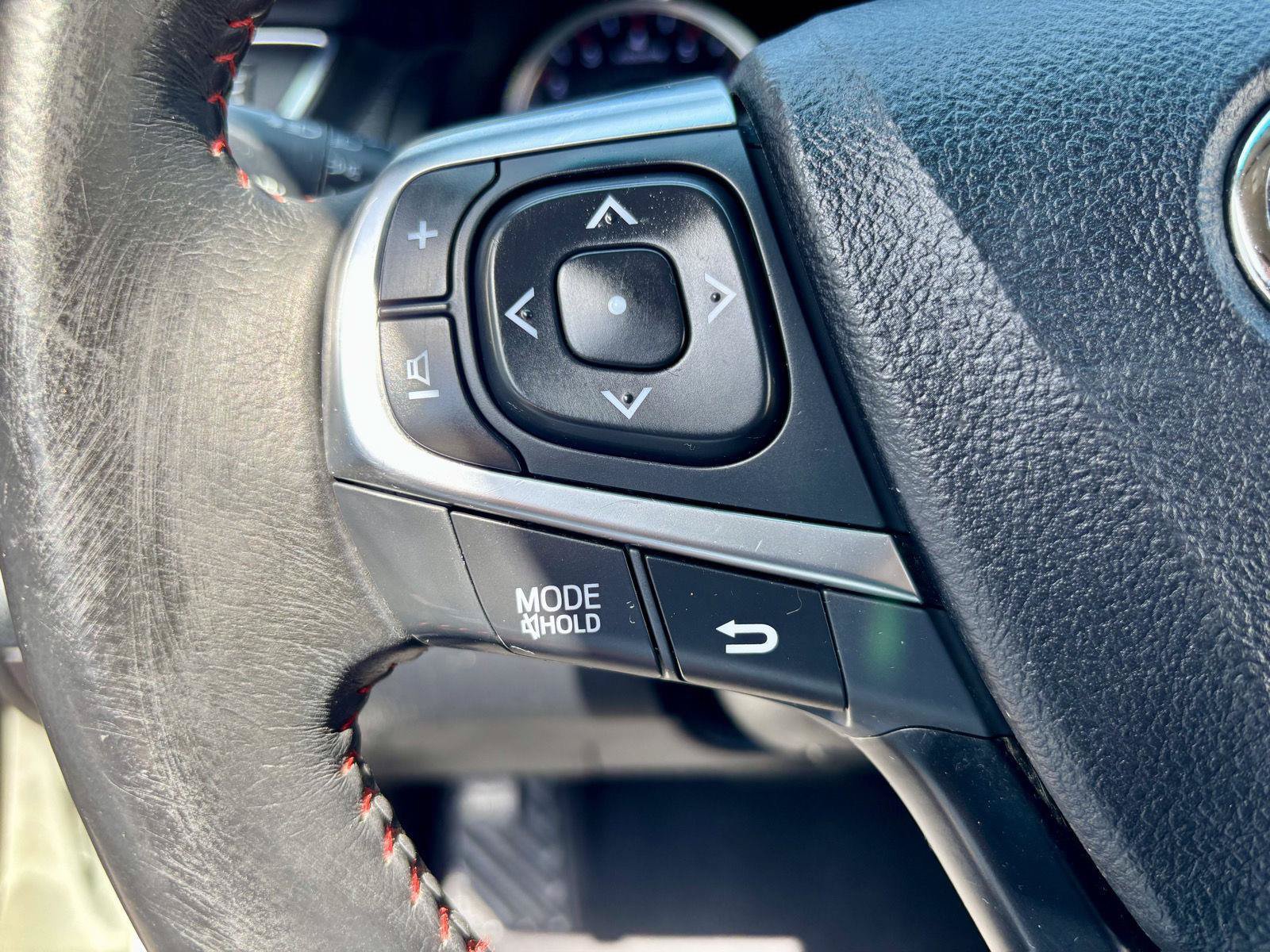 Used 2017 Toyota Camry SE FWD image 32