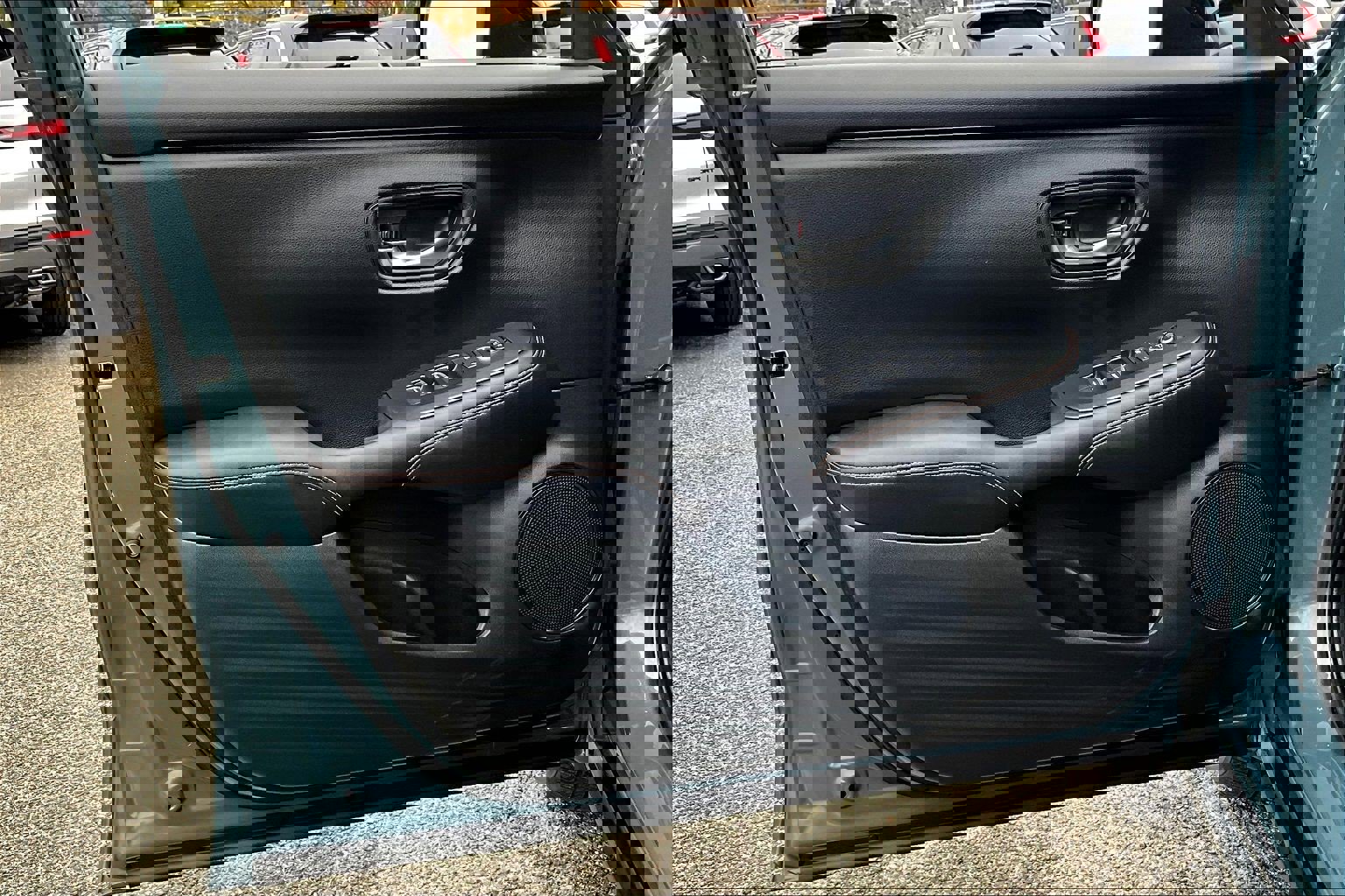 Certified 2023 Honda HR-V Sport image 17