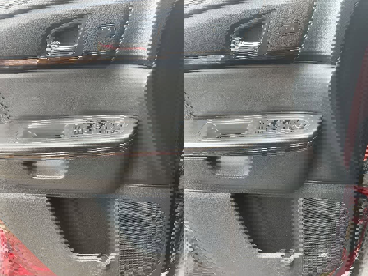 Used 2015 GMC Acadia Denali image 35