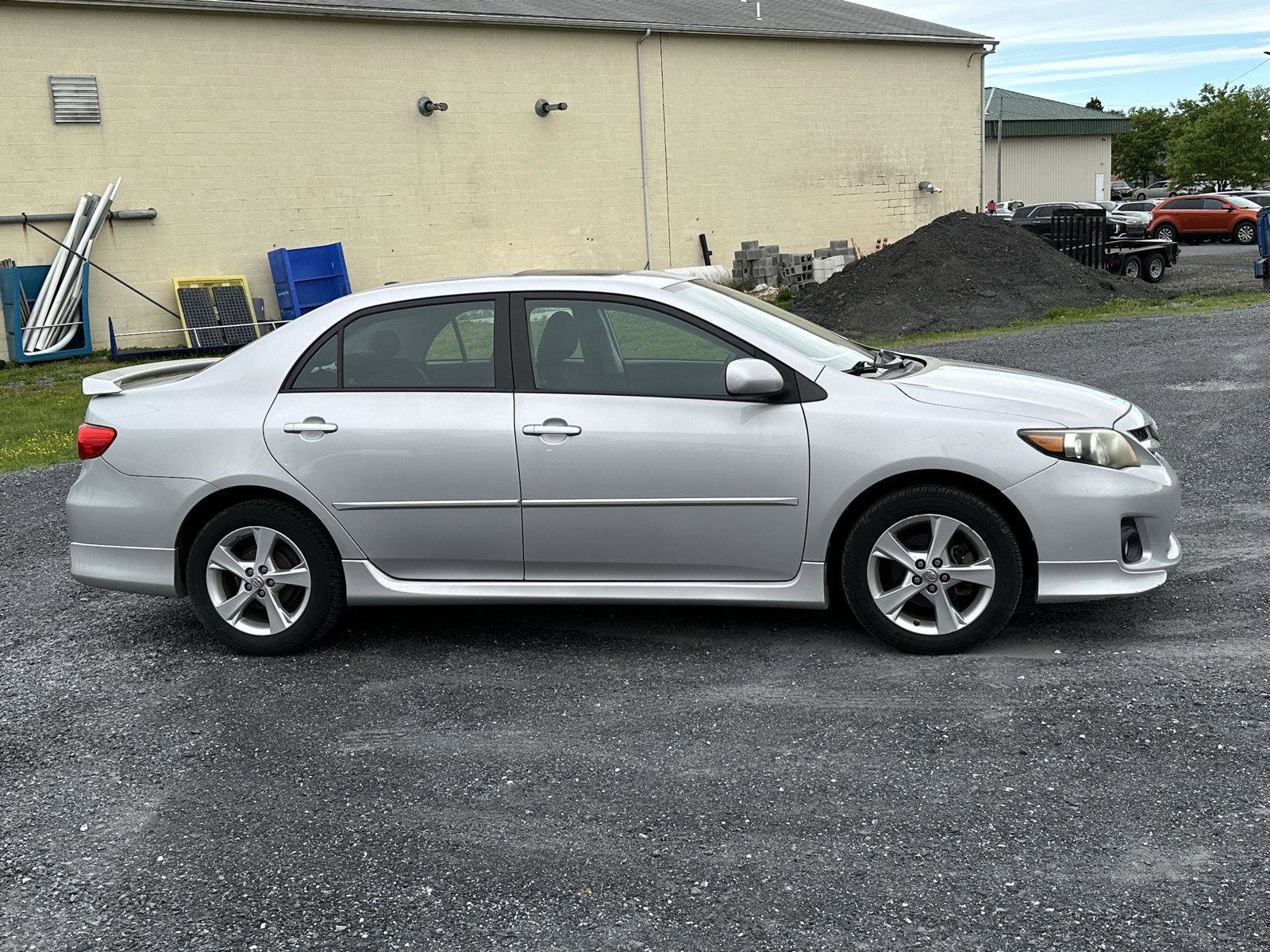 Used 2011 Toyota Corolla S FWD image 9